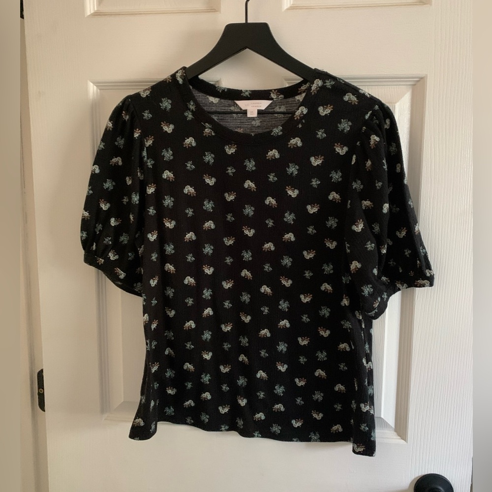 LC Lauren Conrad Black Top with Floral Design